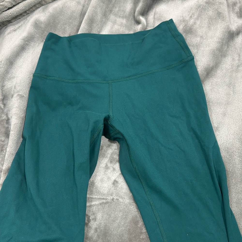 Fleo leggings used 25 inch inseam in green